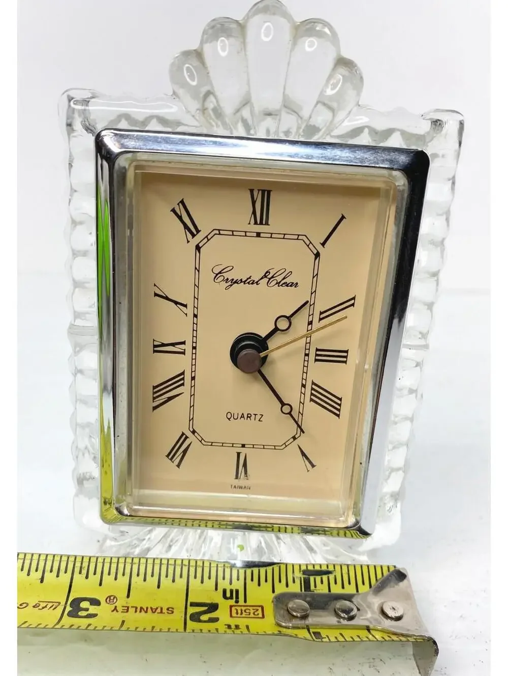 Crystal Clear Century 24% Lead Crystal Quartz Table Clock Taiwan 5” Tall “Works”